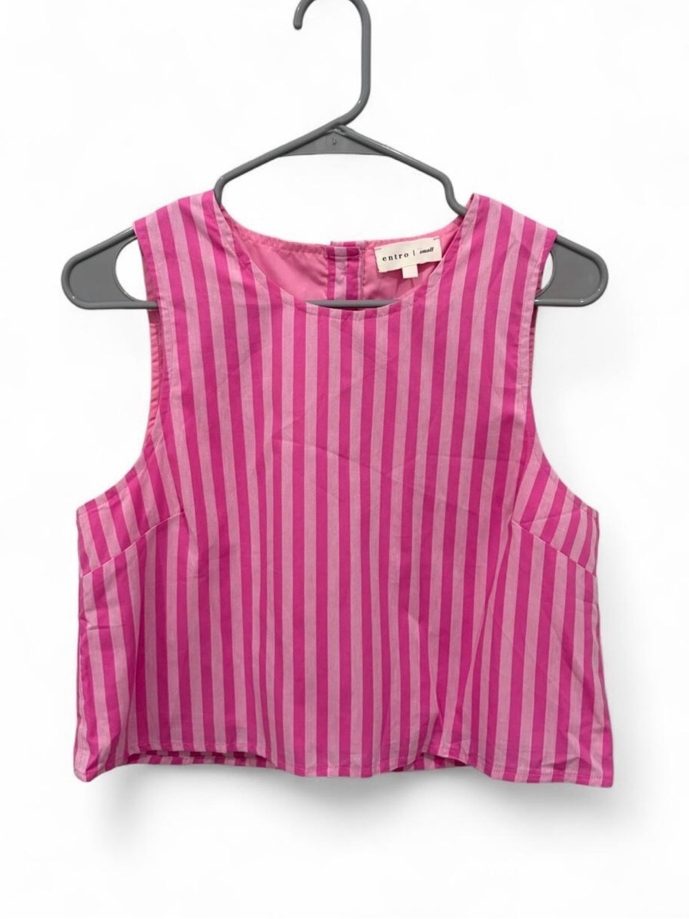 NWOT Entro Striped Sleeveless Button Back Tank Top Small Cute Classic Staple